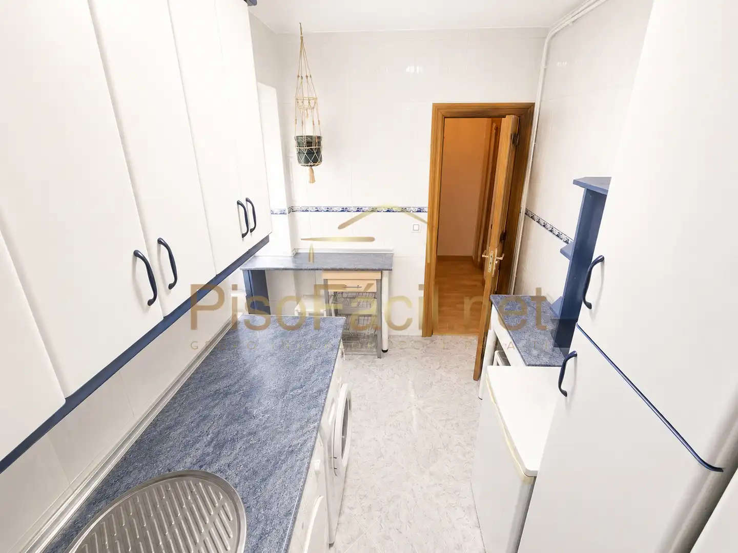 Küche von Wohnung zum Verkauf in Parla mit Klimaanlage, Heizung und Abstellraum