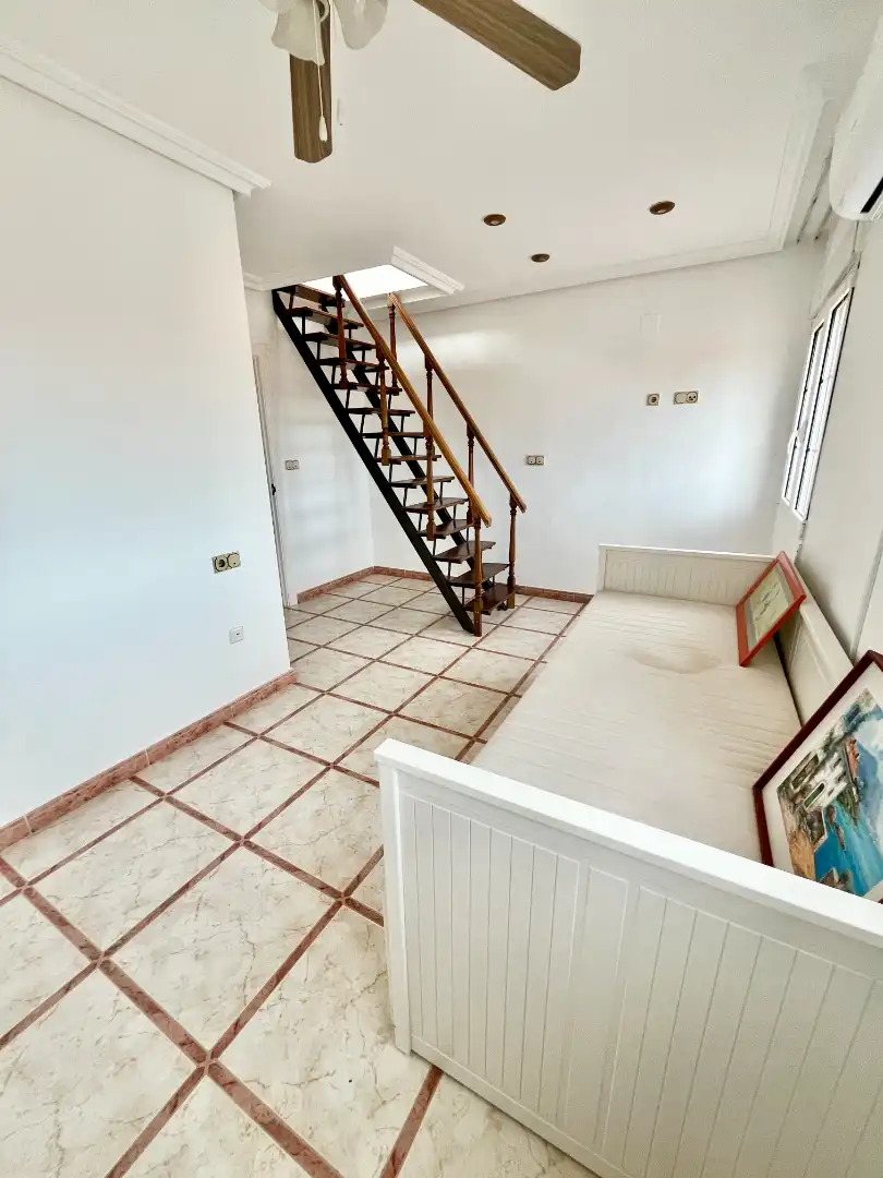 Casa o chalet en venta en Torrevieja con Aire acondicionado, Calefacción y Jardín privado