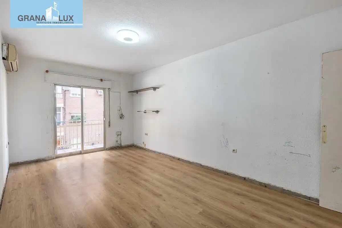 Piso con ascensor en venta en Calle Reina Mora, imagen 5