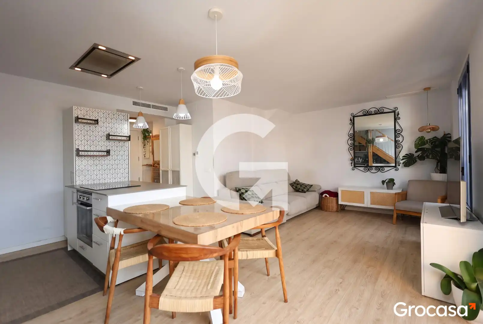 Sala d'estar de Dúplex en venda en El Prat de Llobregat amb Aire condicionat, Calefacció i Terrassa