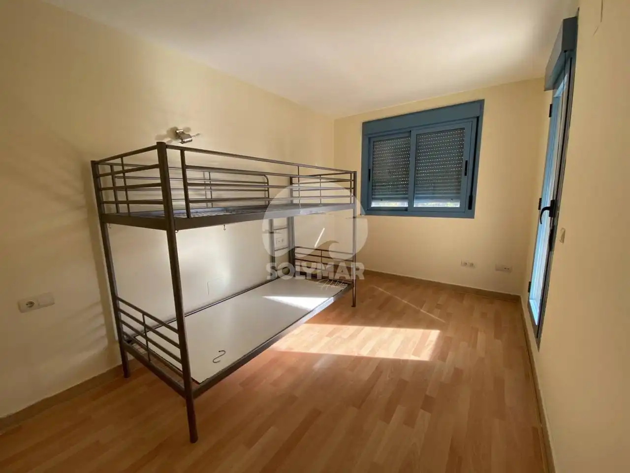 Bedroom of Flat for sale in Vélez-Málaga  with Heating, Terrace and Storage room