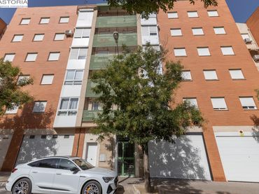 Piso con ascensor en venta en PADRE CLARET