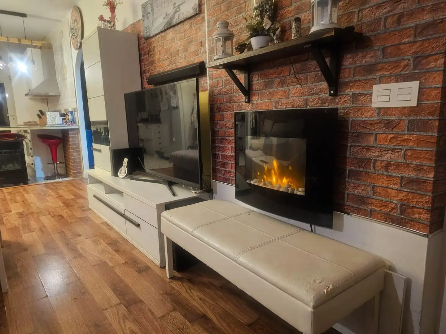 Wohnzimmer von Einfamilien-Reihenhaus zum Verkauf in Esparreguera mit Klimaanlage und Terrasse