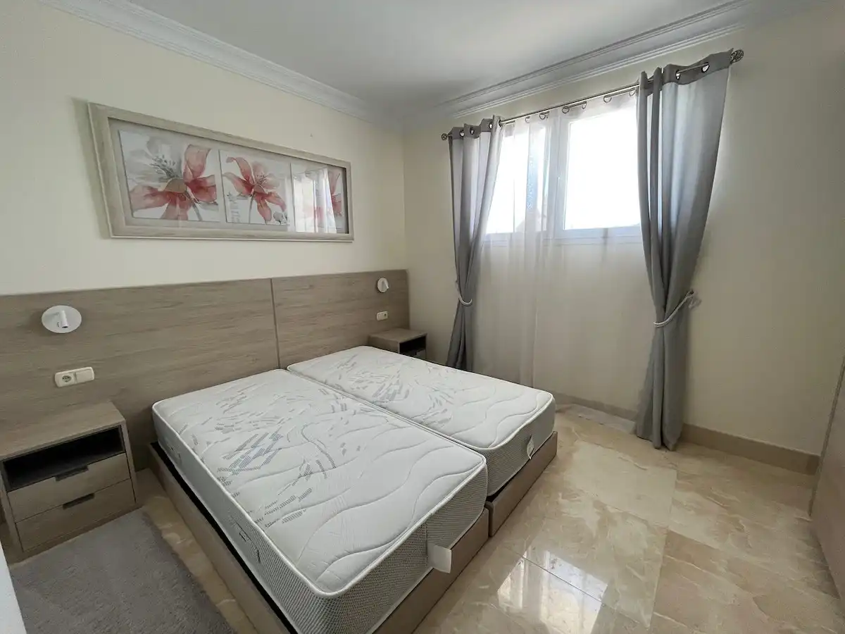 Chalet con piscina en venta en Los Arqueros  - Puerto del Almendro, imagen 2