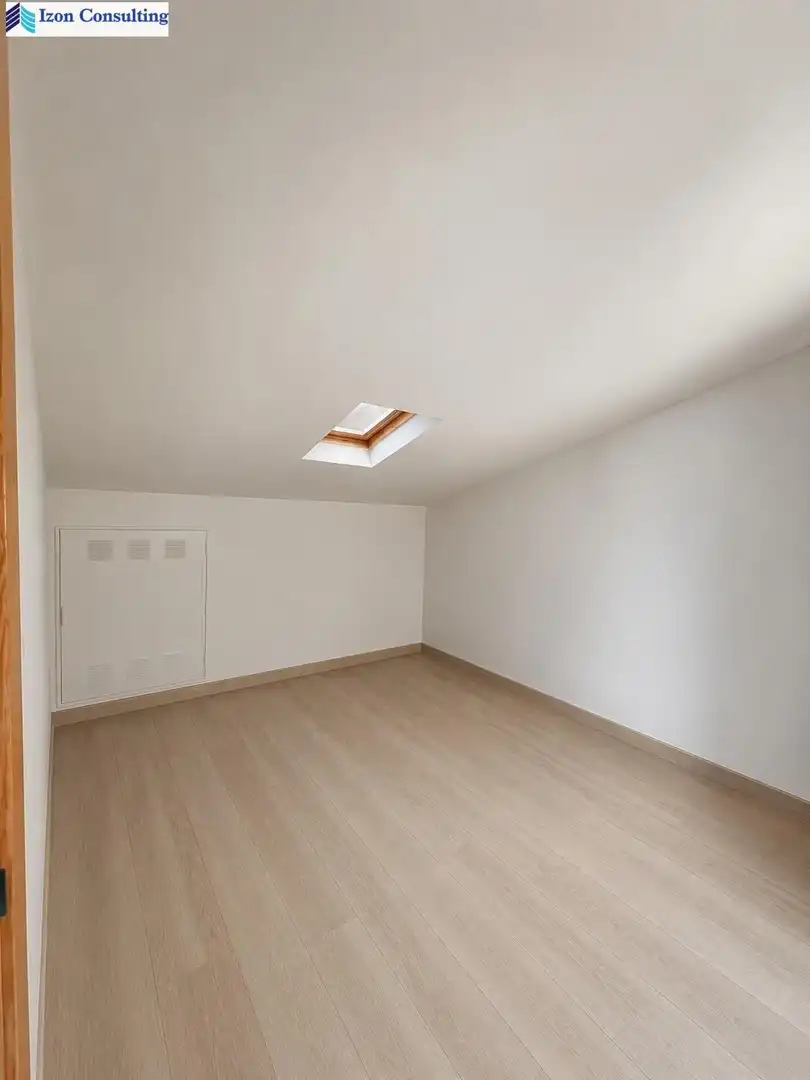 Habitación de Piso en venta en Albacete con Calefacción, Trastero y Balcón