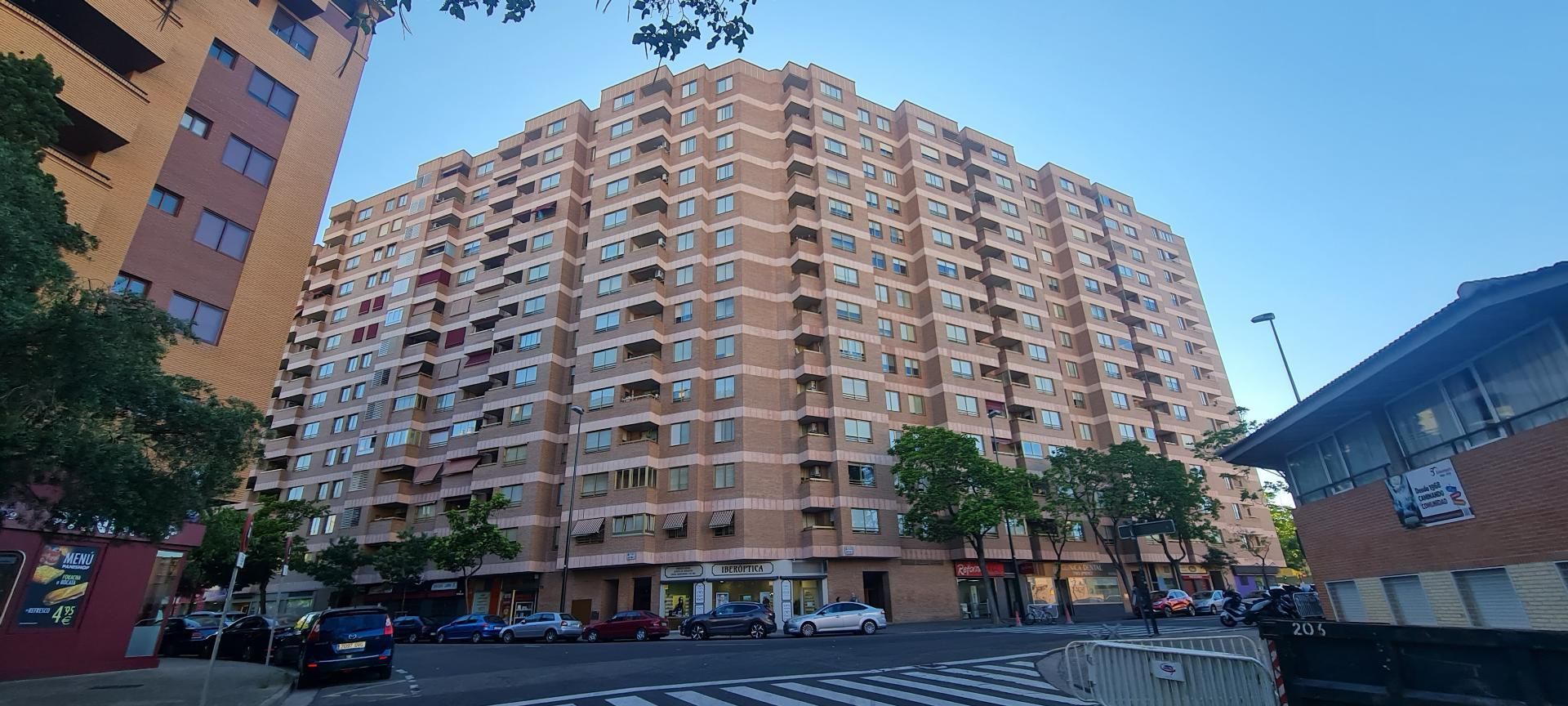 Exterior view of Flat to rent in  Zaragoza Capital  with Terrace
