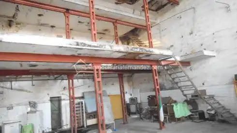 Fabrikhallen zur Miete in Cáceres