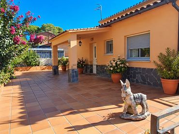 Detached house with balcony for sale in Sant Pere de Vilamajor