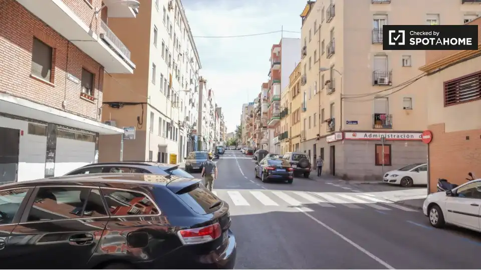 Vista exterior de Piso de alquiler en Madrid con Aire acondicionado, Calefacción y Amueblado