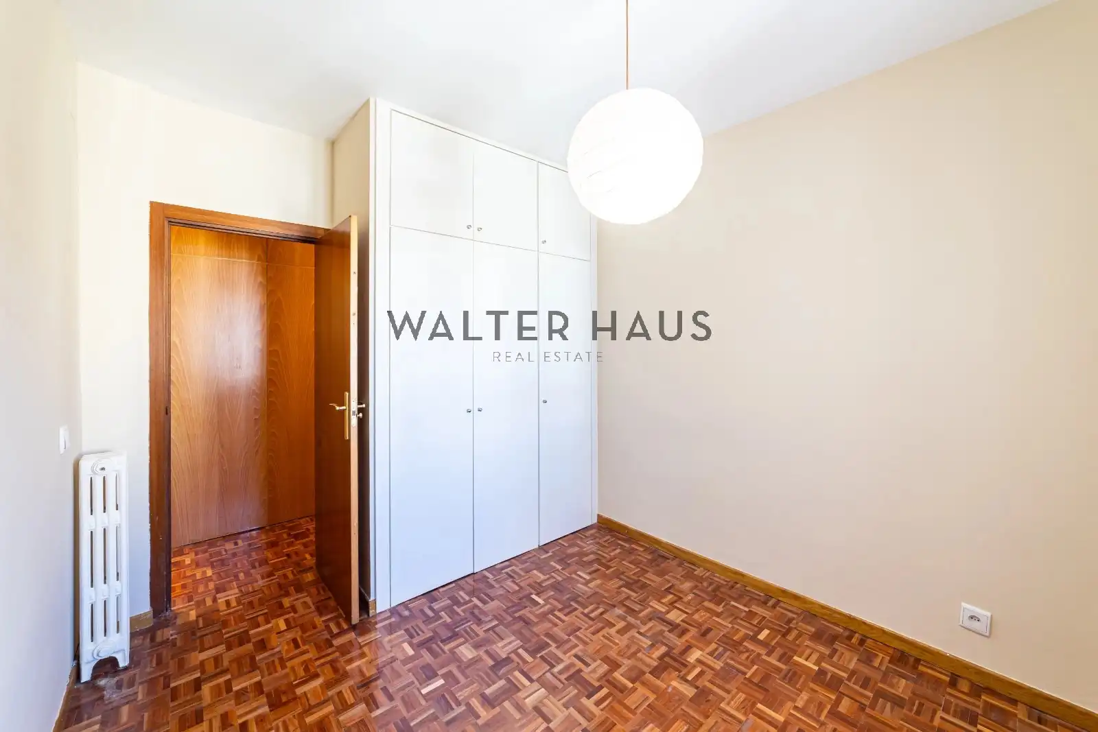 Wohnung zur Miete in Madrid mit Klimaanlage, Heizung und Ofen