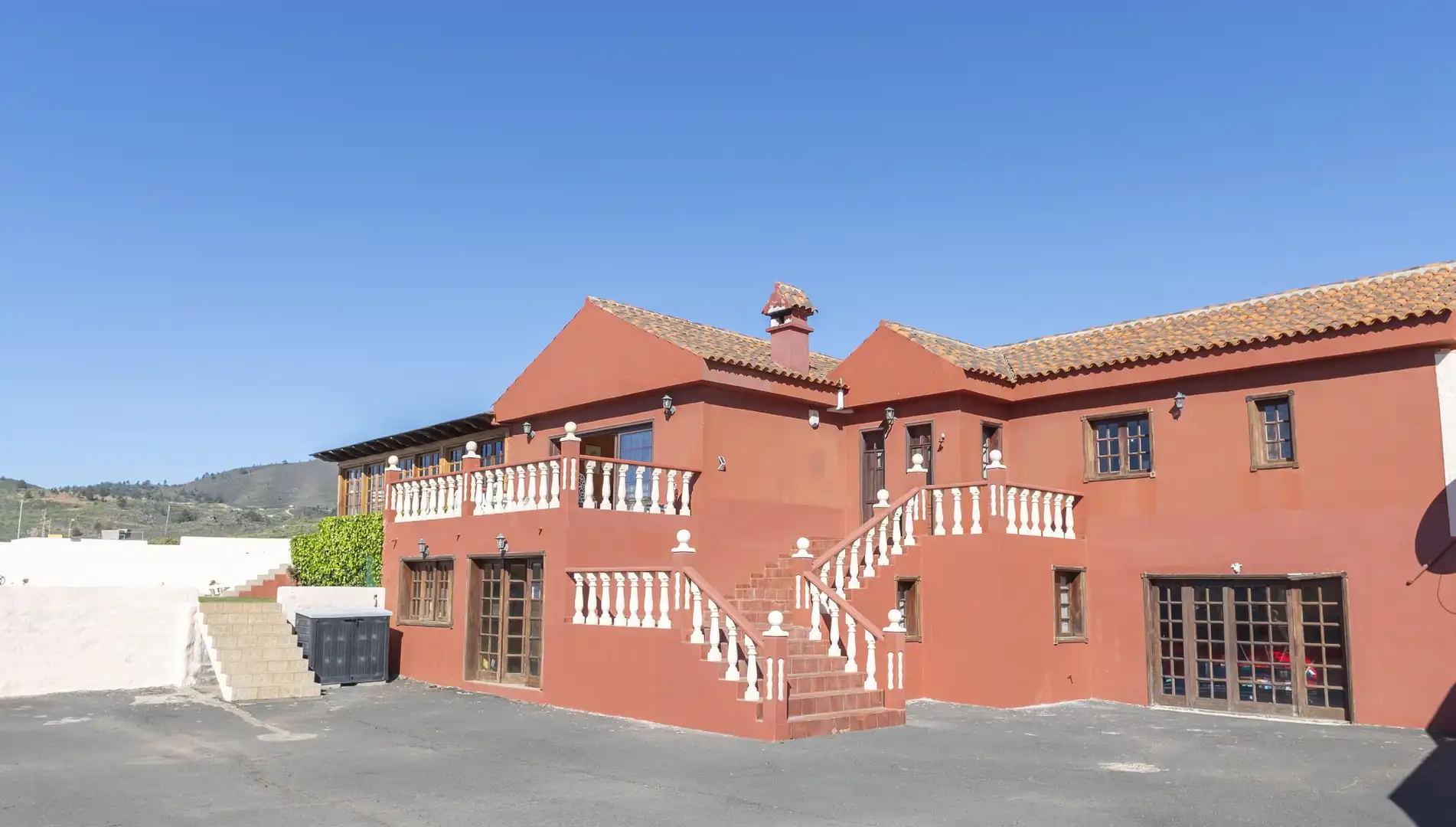 Vista exterior de Casa o chalet en venta en Granadilla de Abona con Aire acondicionado, Jardín privado y Terraza