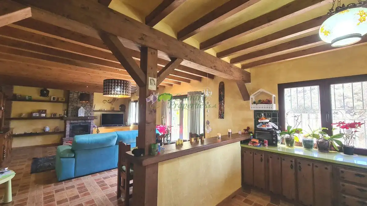 Finca rústica en venda en Canillas de Albaida amb Aire condicionat, Calefacció i Jardí privat