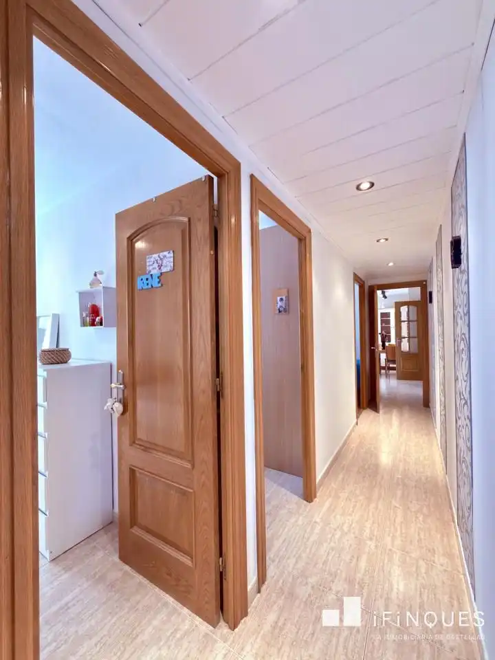 Flat for sale in Castellar del Vallès  with Heating, Balcony and Internet