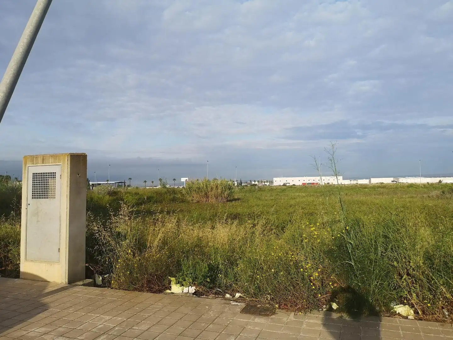 Terreno industrial en venta en Alzira