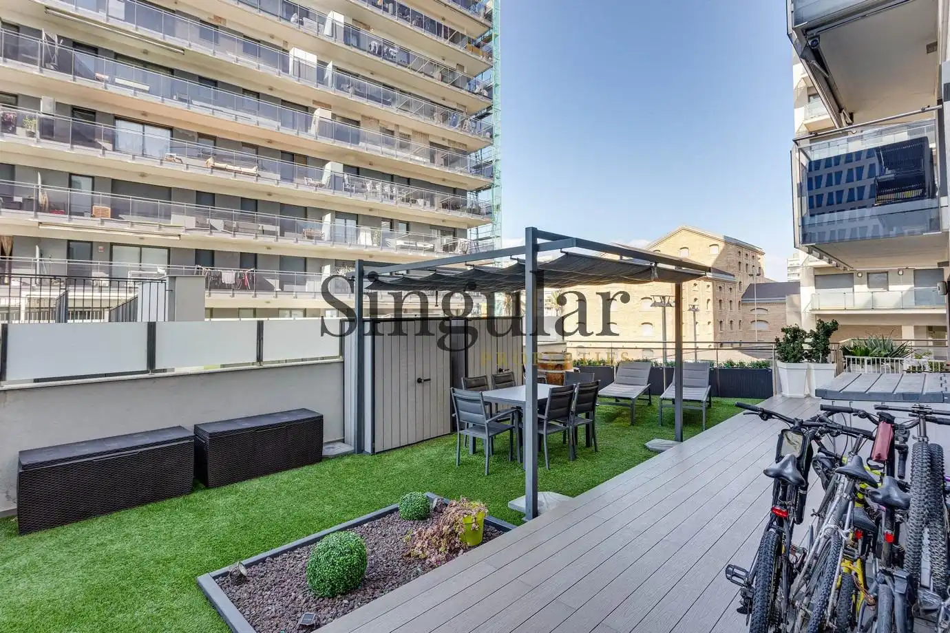 Terraza de Piso en venta en Badalona con Calefacción, Jardín privado y Parquet