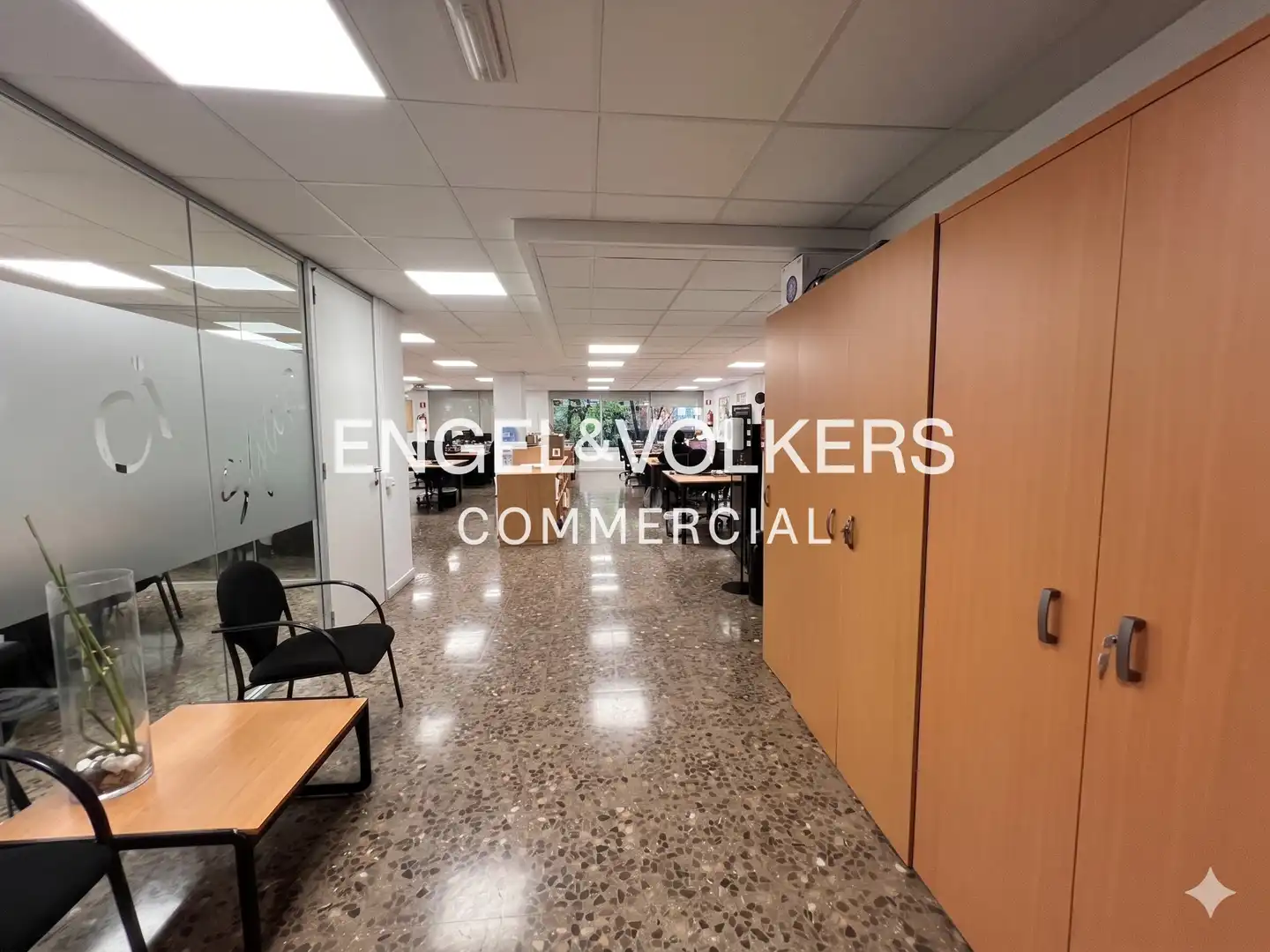 Office for sale in Barcelona  with Air Conditioner and Furnished