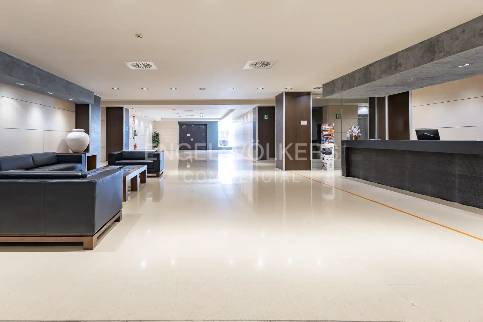 Oficina de lloguer a Centre - Eixample – Can Llobet, imagen 7