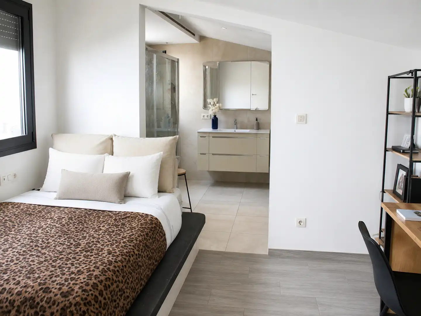 Habitación de Casa adosada en venta en Figueres con Aire acondicionado, Calefacción y Jardín privado
