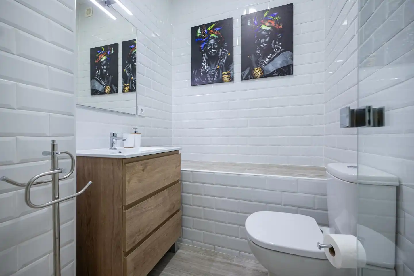 Baño de Planta baja en venta en Ávila con Calefacción y Amueblado
