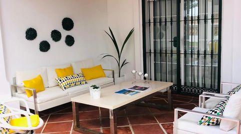 Foto 2 de Casa o xalet de lloguer a Costabella, Marbella