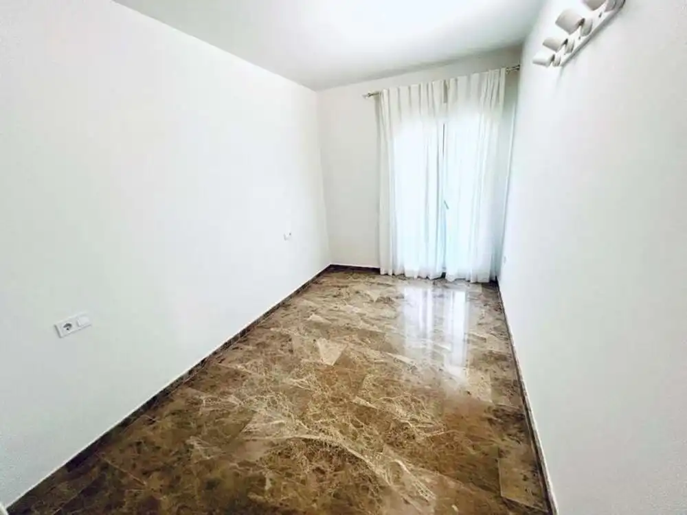Bedroom of Apartments for rent in Marbella  with Air Conditioner, Terrace and Storage room