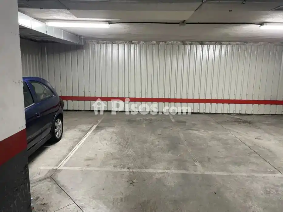 Aparcament de Garatge de lloguer en Madrid