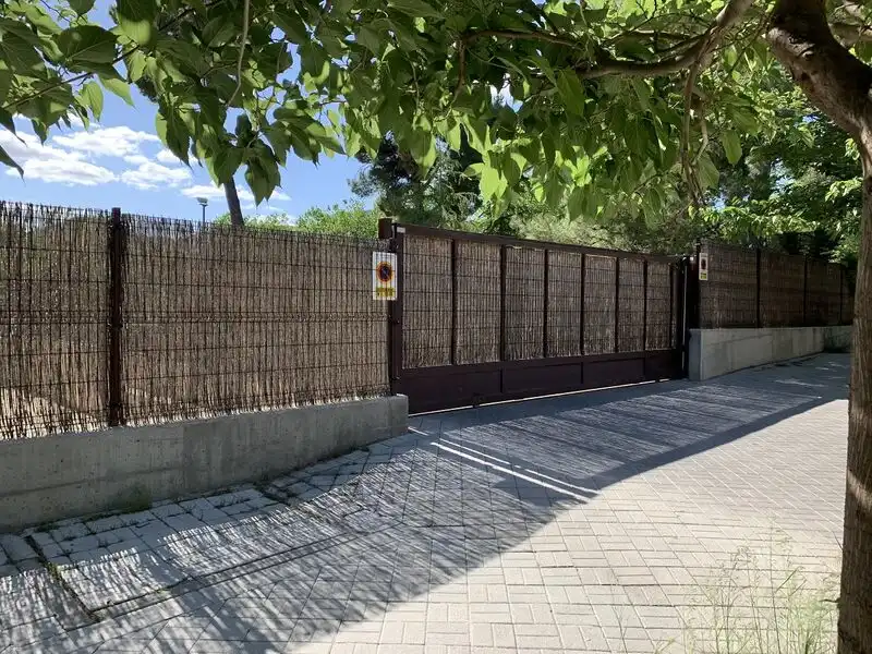 Garaje en venta en PROF. MODESTA Mª NAVARRO, Foso - Moreras