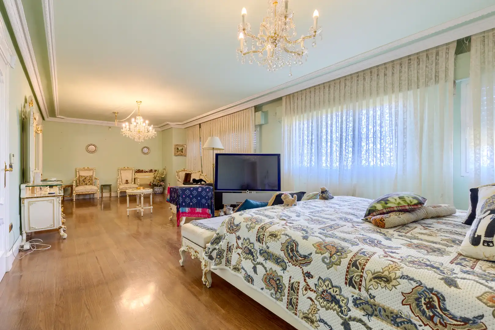 Sala de estar de Casa o chalet en venta en Villalbilla con Aire acondicionado, Calefacción y Jardín privado