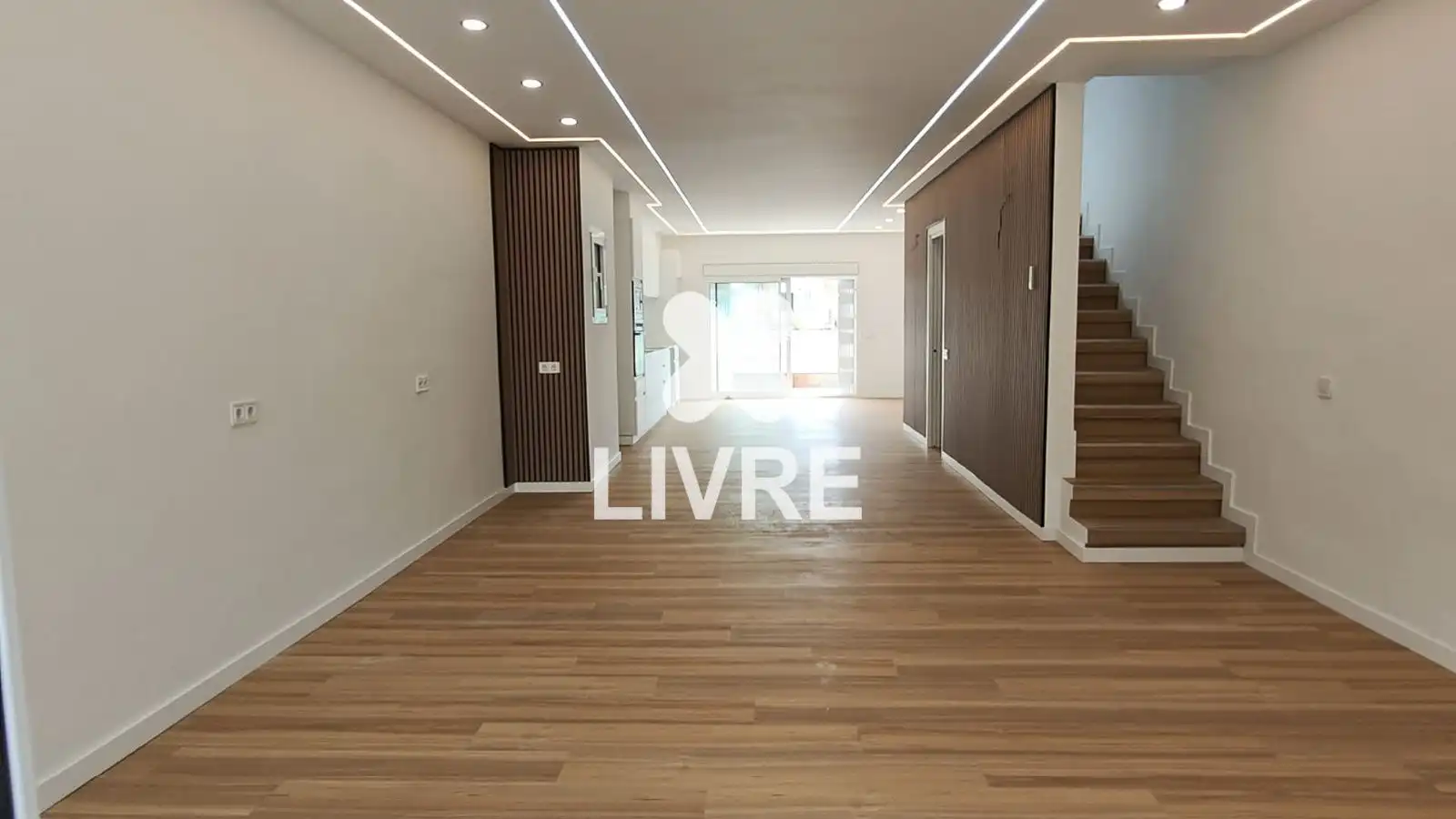 Maison mitoyenne avec terrasse à vendre à Generalitat