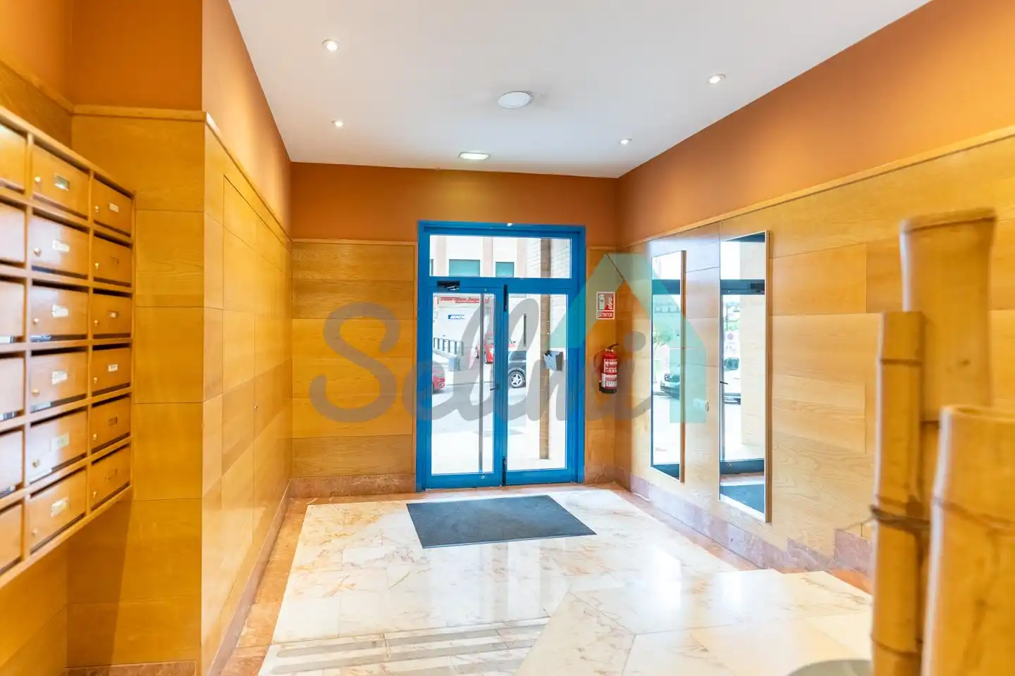 Piso de alquiler en Oviedo  con Calefacción, Parquet y Terraza
