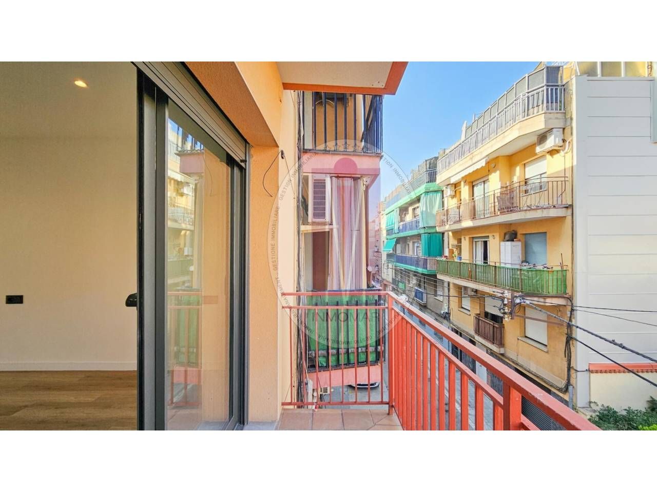 Terrassa de Pis en venda en Cornellà de Llobregat amb Parquet i Balcó