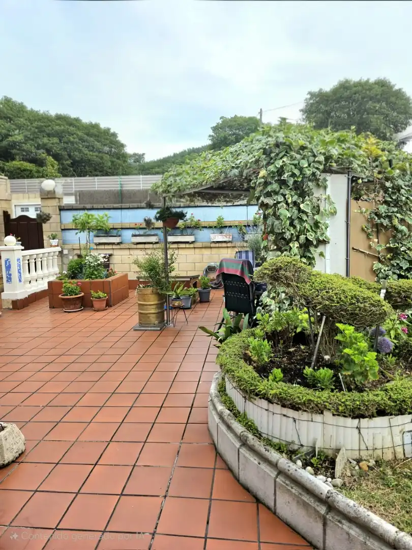Terraza de Casa adosada en venta en Castro-Urdiales con Calefacción, Jardín privado y Terraza