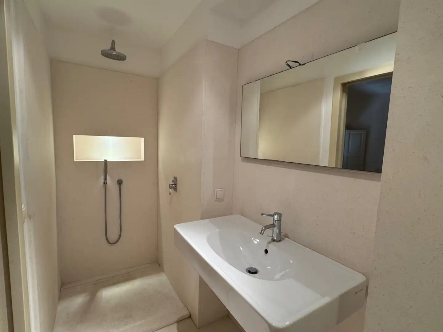 Baño de Piso en venta en  Palma de Mallorca con Aire acondicionado, Parquet y Terraza