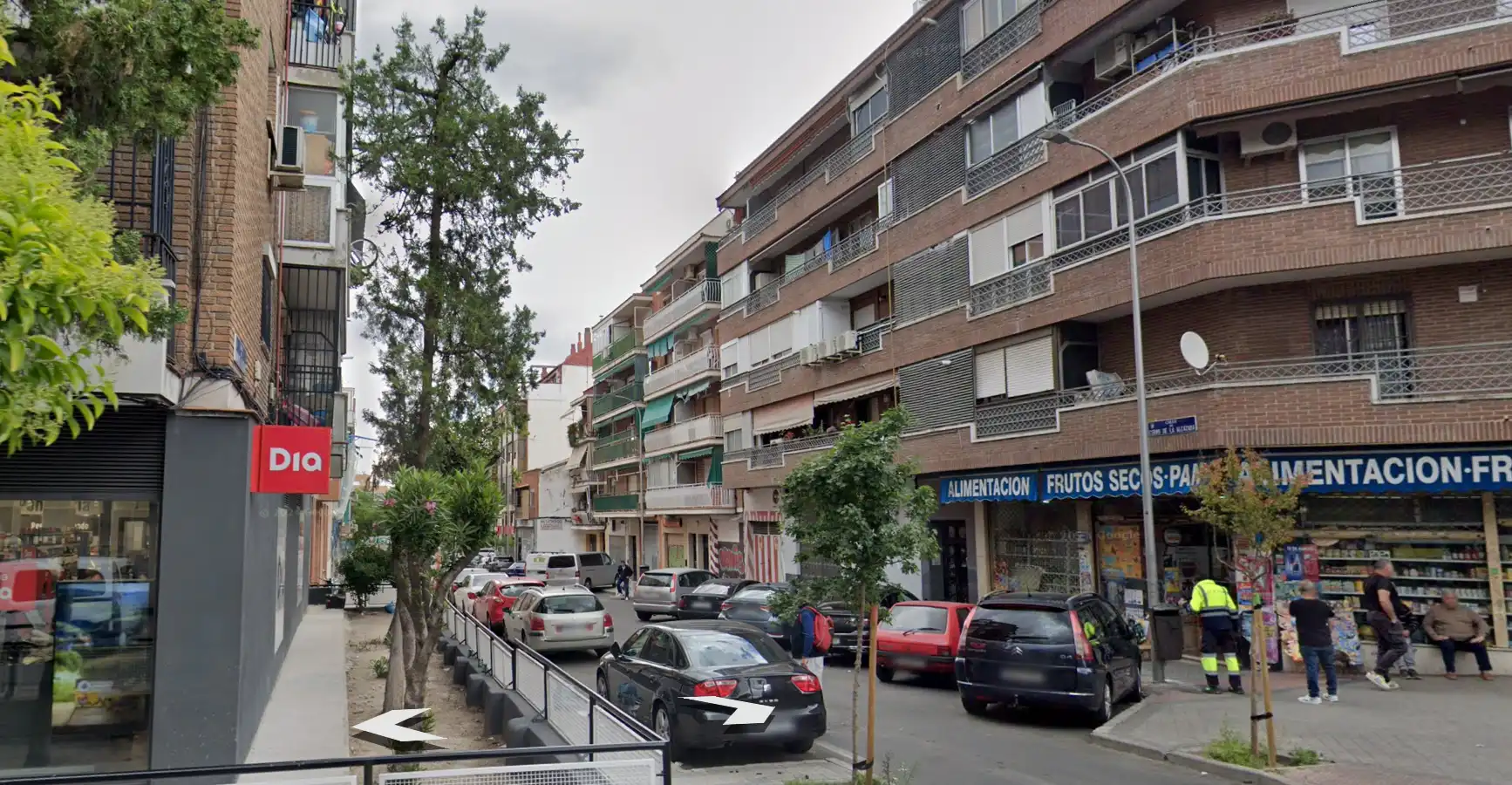 Vista exterior de Piso en venta en Madrid con Terraza, Horno y Lavadora
