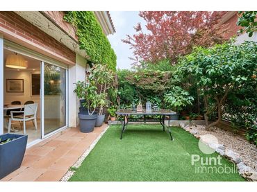 Terraced house with pool for sale in Premià de Dalt