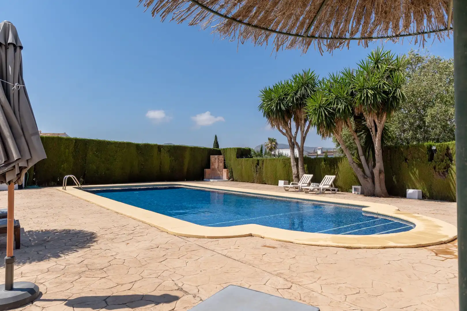 Swimming pool of Houses for sale in Jávea / Xàbia  with Air Conditioner, Heating and Private garden