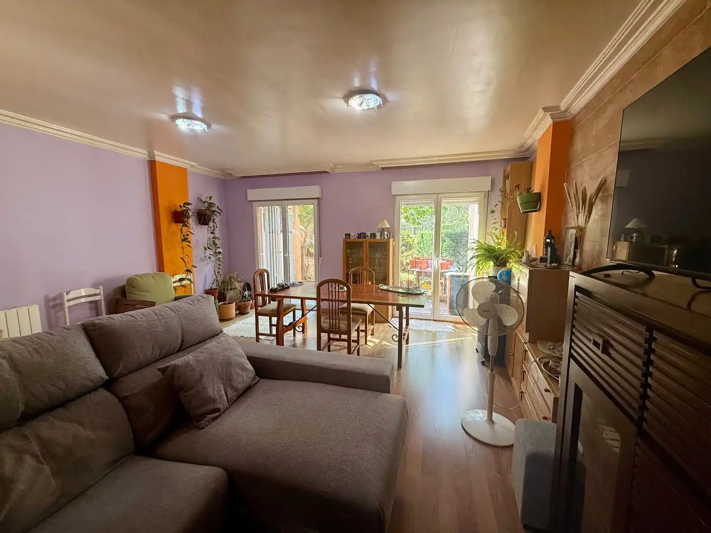 Wohnzimmer von Haus oder Chalet zum Verkauf in Villena mit Heizung, Privatgarten und Abstellraum