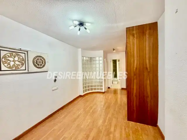 Habitación de Piso en venta en Valencia con Aire acondicionado, Calefacción y Parquet