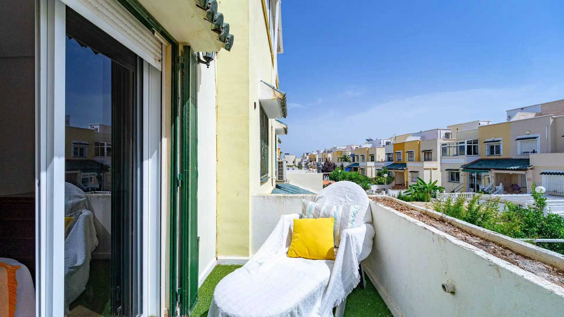 Terraza de Casa adosada en venta en Orihuela con Aire acondicionado, Calefacción y Jardín privado