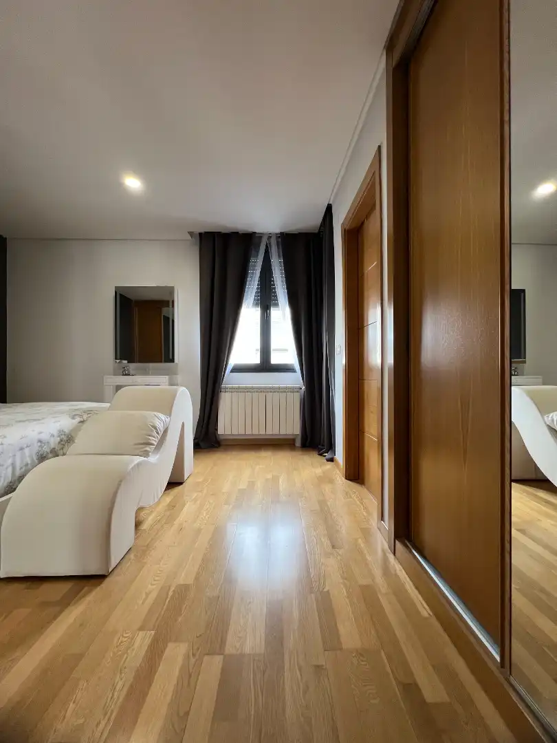 Dormitori de Casa o xalet en venda en Loeches amb Calefacció, Jardí privat i Terrassa
