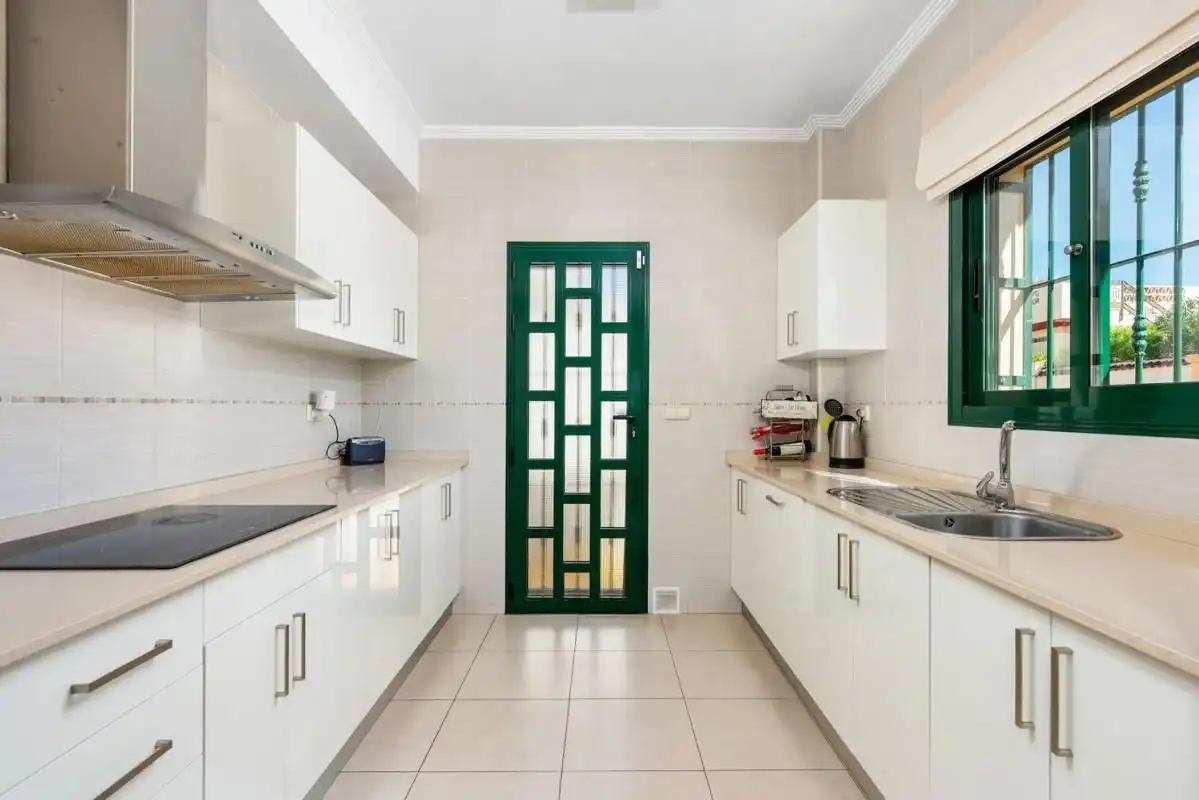 Chalet con piscina en venta en Ciudad Quesada, imagen 2