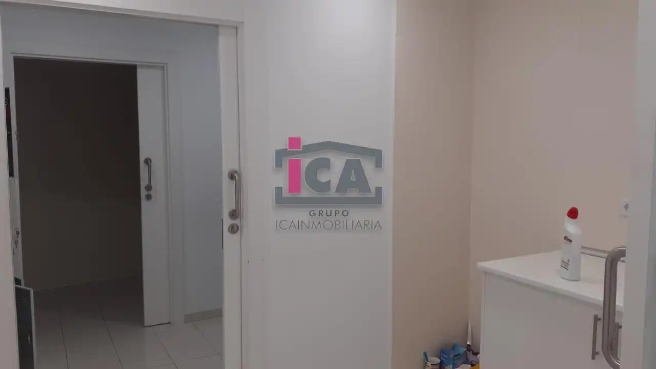 Local comercial en venda a PLAZA DE AMÉRICA (CRUZ DE LOS CAIDOS) CÁNOVAS, imagen 20