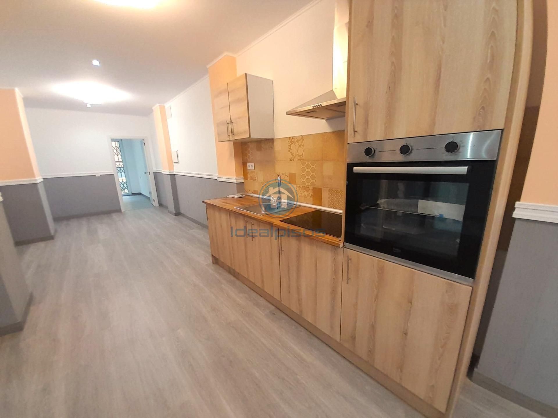 Cuina de Planta baixa en venda en Alicante / Alacant amb Aire condicionat, Calefacció i Terrassa
