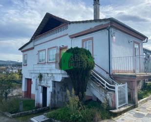 Außenansicht von Country house zum verkauf in Ourense Capital  mit Heizung, Privatgarten und Terrasse