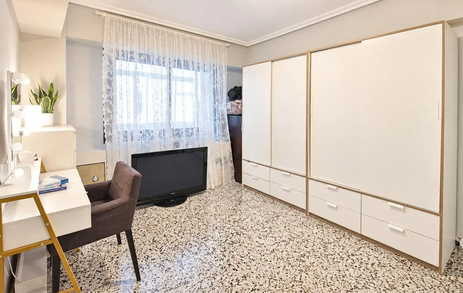 Piso con terraza en venta en Calle del Pinoso, imagen 7