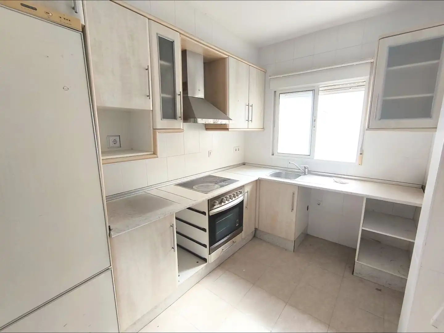 Cocina de Piso en venta en La Unión con Terraza, Trastero y Balcón