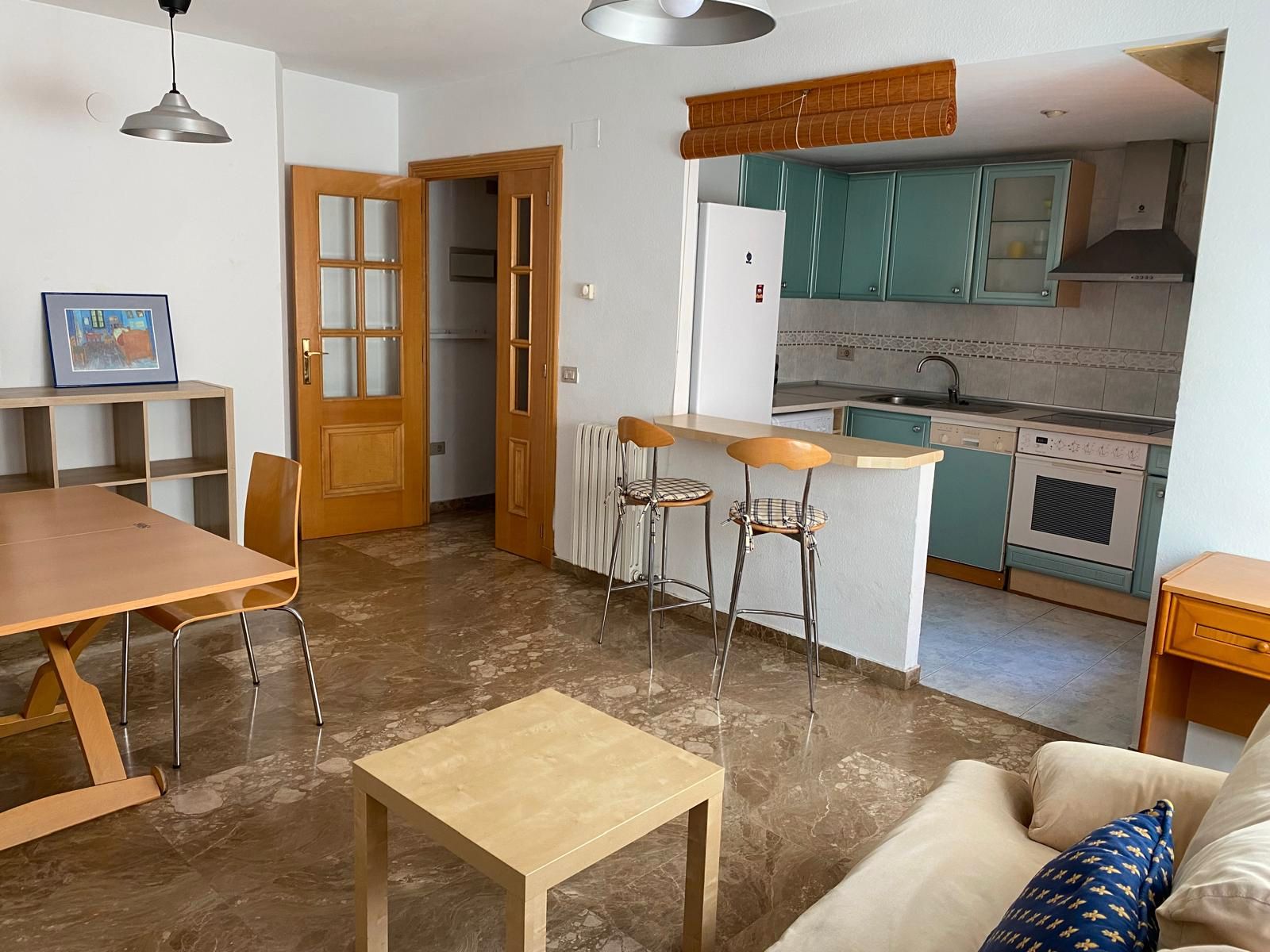 Kitchen of Flat to rent in  Zaragoza Capital  with Heating, Furnished and Oven