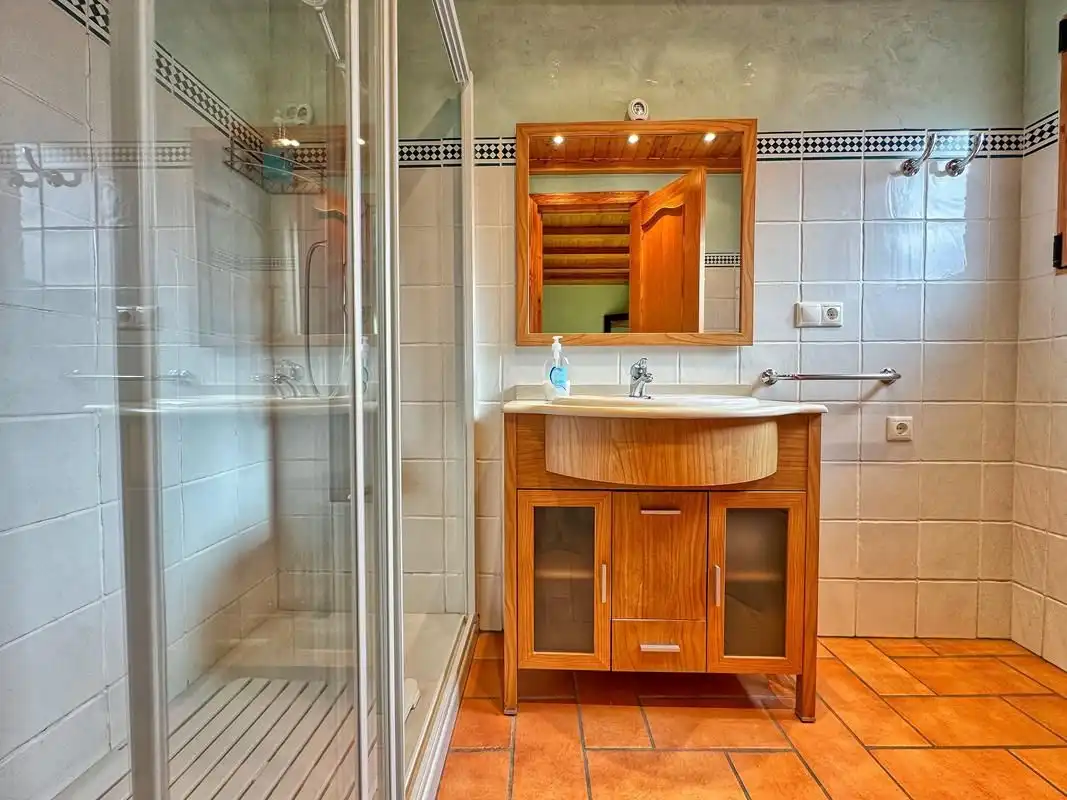 Baño de Casa o chalet en venta en La Vall de Laguar con Aire acondicionado, Calefacción y Jardín privado