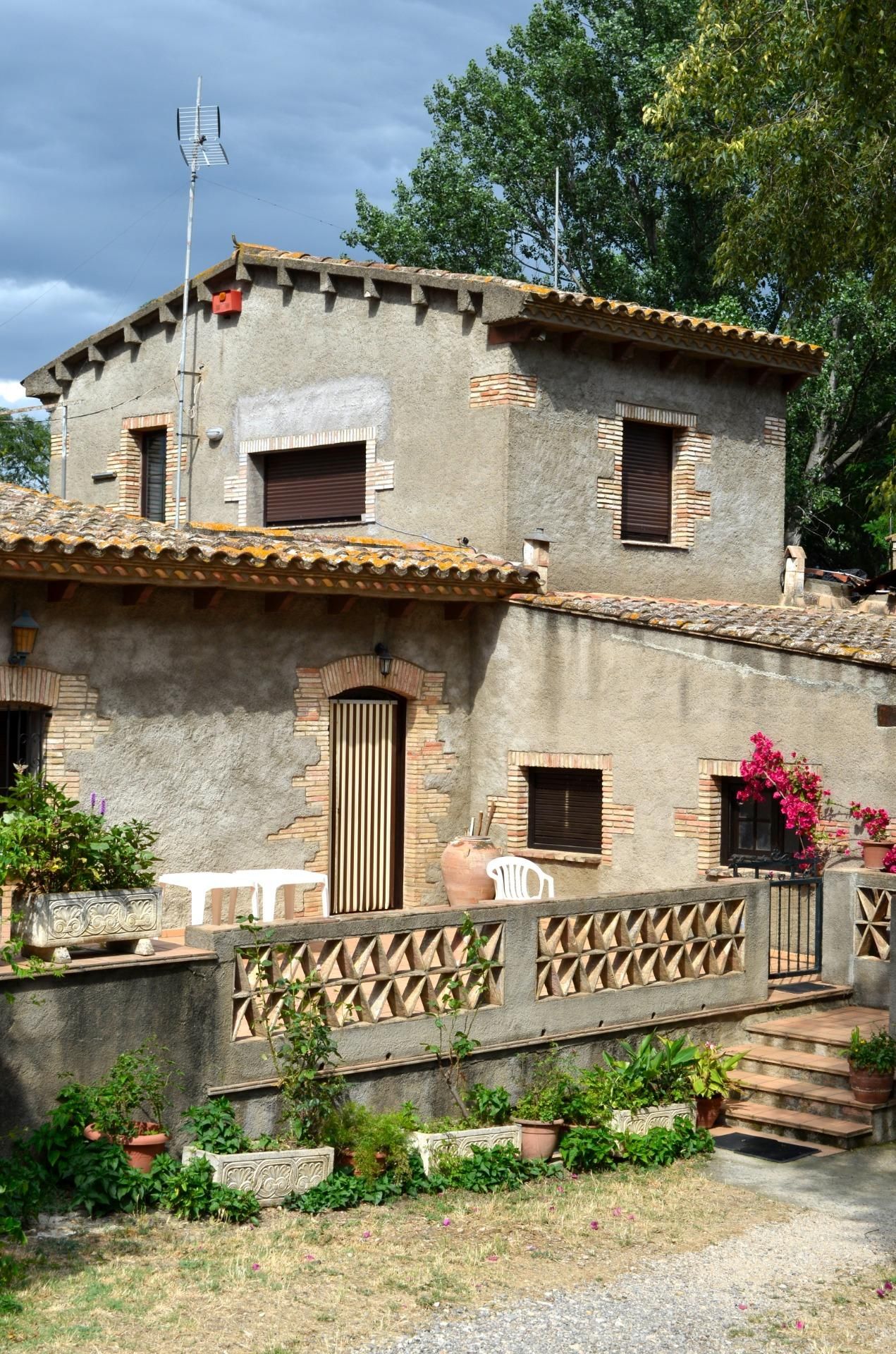 Vista exterior de Finca rústica en venta en Borrassà con Aire acondicionado, Calefacción y Jardín privado