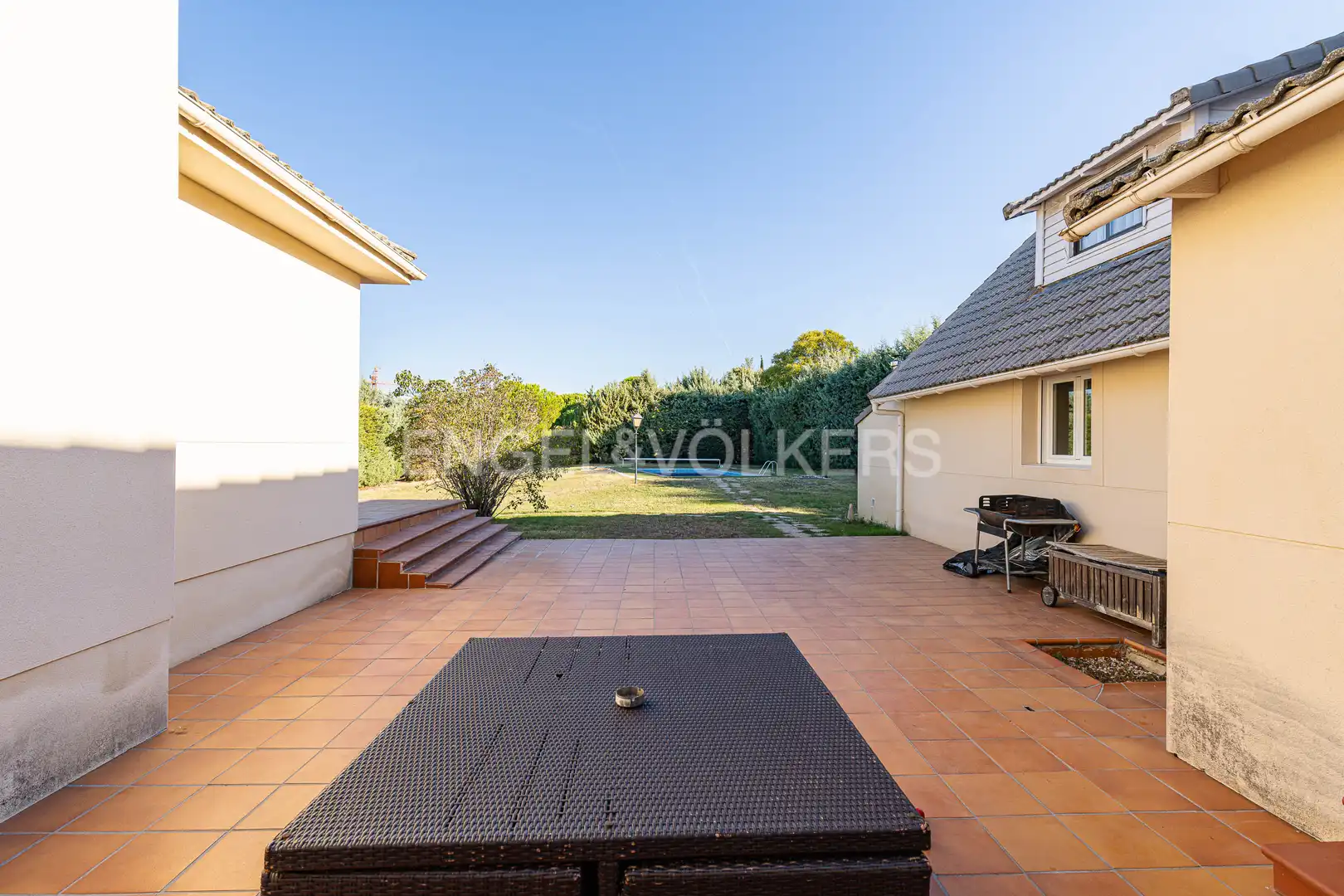 Terrassa de Casa o xalet en venda en Boadilla del Monte amb Aire condicionat, Calefacció i Jardí privat